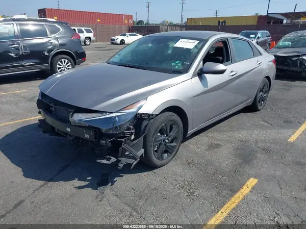 KMHLM4AJ9PU064200 2023 HYUNDAI ELANTRA - Image 2