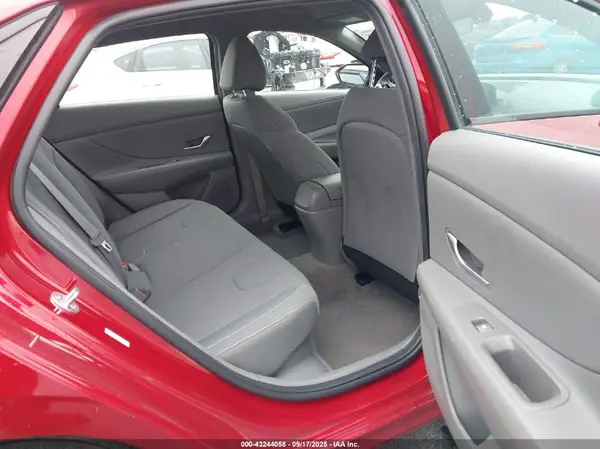 KMHLM4AJ9PU069901 2023 HYUNDAI ELANTRA - Image 8