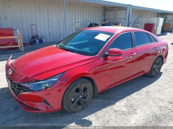 KMHLM4AJXPU042660 2023 HYUNDAI ELANTRA - Image 2