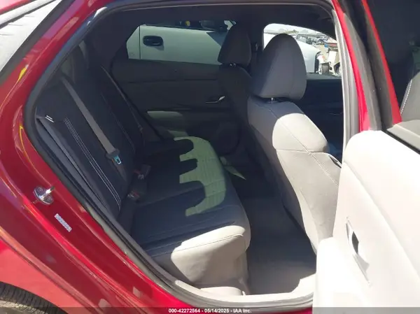 KMHLM4AJXPU042660 2023 HYUNDAI ELANTRA - Image 8