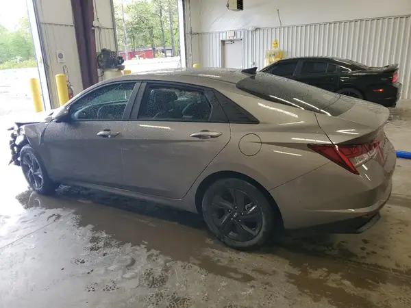 KMHLM4AJXPU043212 2023 HYUNDAI ELANTRA - Image 2