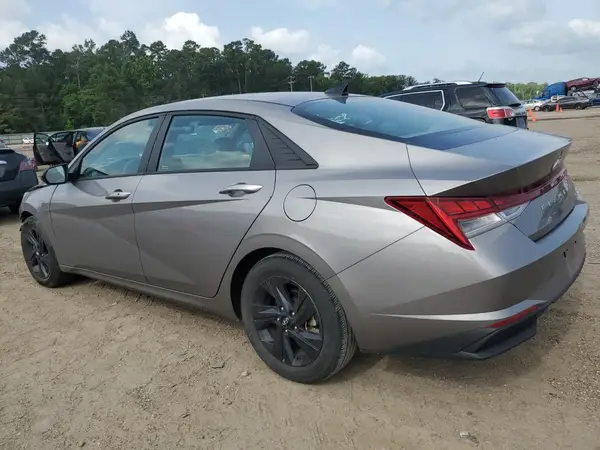 KMHLM4AJXPU052654 2023 HYUNDAI ELANTRA - Image 2