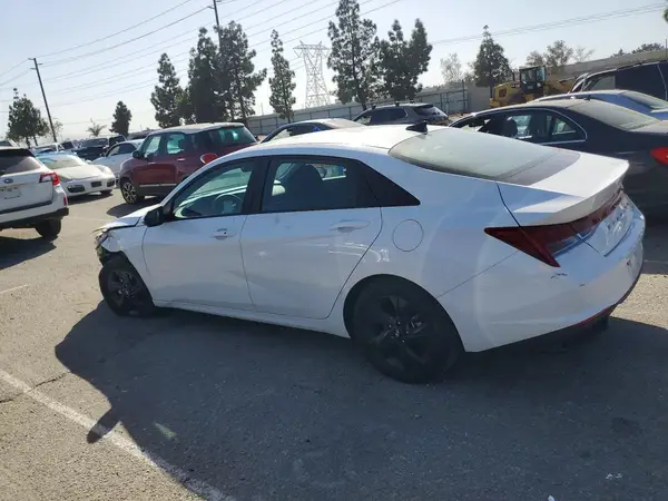 KMHLM4AJXPU075285 2023 HYUNDAI ELANTRA - Image 2