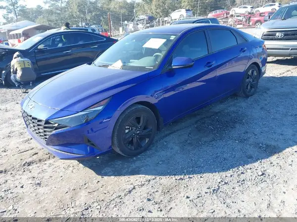KMHLM4AJXPU079806 2023 HYUNDAI ELANTRA - Image 2