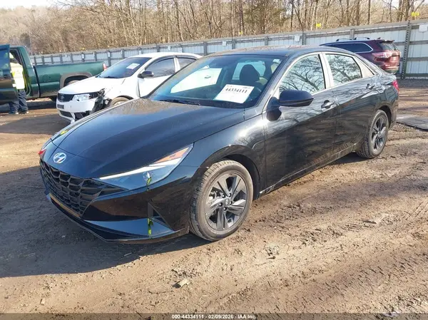 KMHLM4AJXPU084455 2023 HYUNDAI ELANTRA - Image 2
