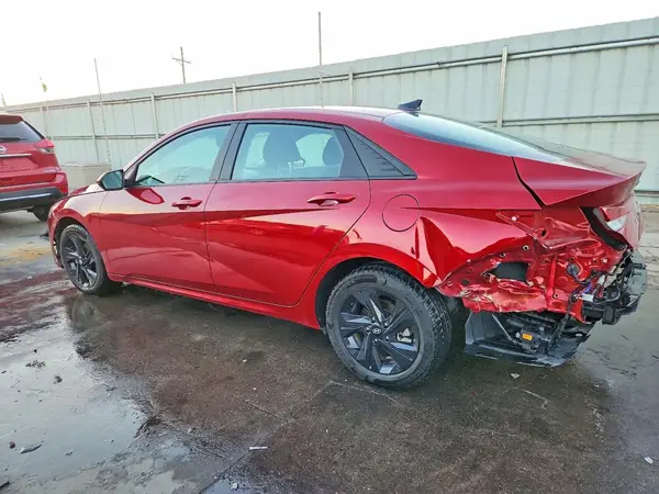 KMHLM4AJXPU090241 2023 HYUNDAI ELANTRA - Image 2