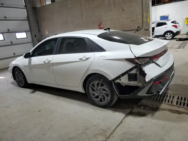 KMHLM4DG0RU641666 2024 HYUNDAI ELANTRA - Image 2