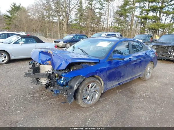 KMHLM4DG0RU647550 2024 HYUNDAI ELANTRA - Image 2