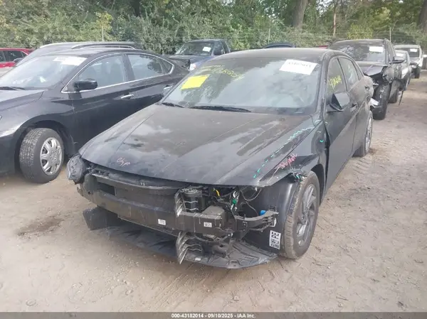 KMHLM4DG0RU651663 2024 HYUNDAI ELANTRA - Image 2