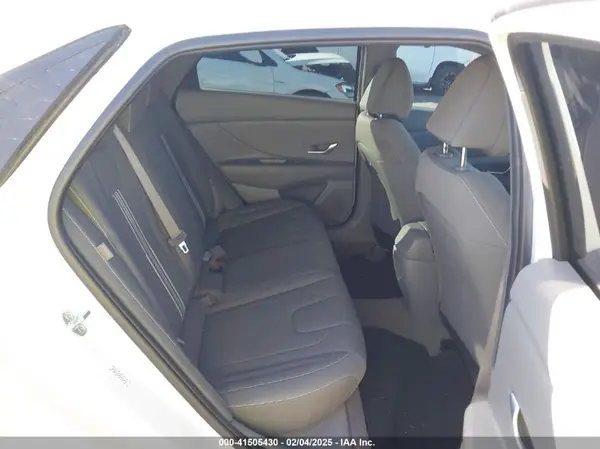 KMHLM4DG0RU672030 2024 HYUNDAI ELANTRA - Image 8