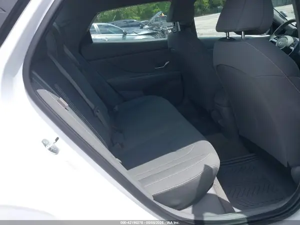 KMHLM4DG0RU672240 2024 HYUNDAI ELANTRA - Image 8