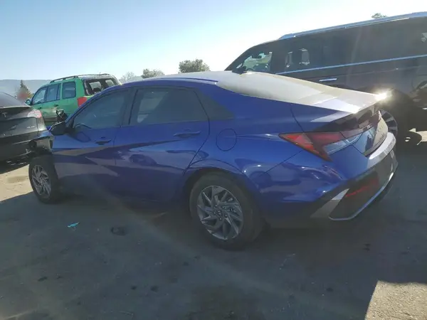 KMHLM4DG0RU672884 2024 HYUNDAI ELANTRA - Image 2