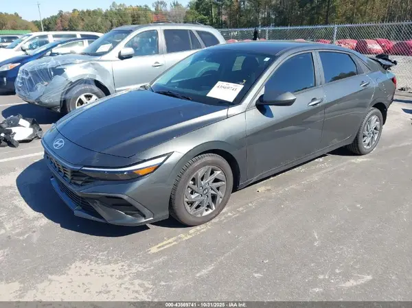 KMHLM4DG0RU680953 2024 HYUNDAI ELANTRA - Image 2