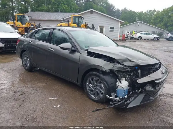 KMHLM4DG0RU685165 2024 HYUNDAI ELANTRA - Image 1