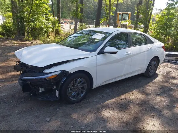 KMHLM4DG0RU685649 2024 HYUNDAI ELANTRA - Image 2