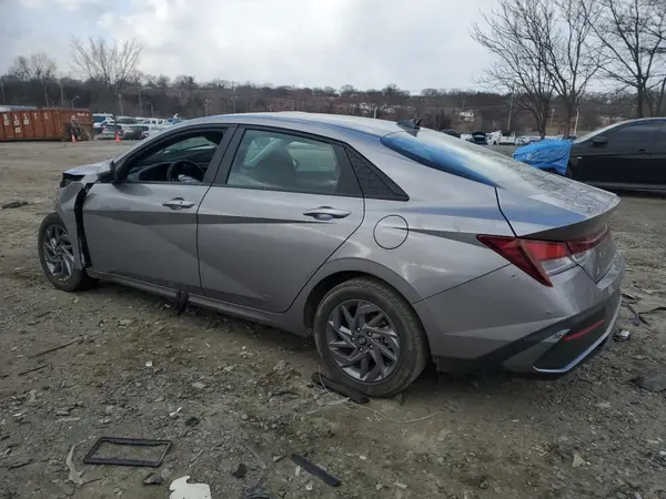 KMHLM4DG0RU688115 2024 HYUNDAI ELANTRA - Image 2