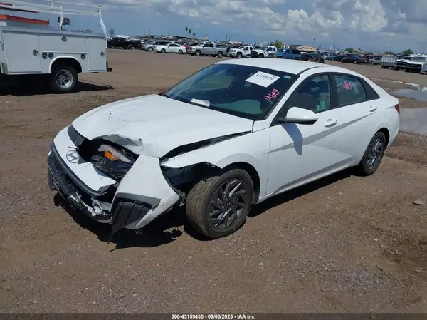 KMHLM4DG0RU695307 2024 HYUNDAI ELANTRA - Image 2