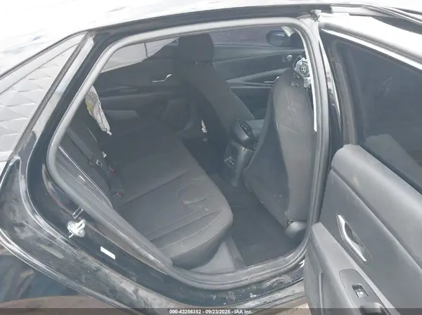 KMHLM4DG0RU696084 2024 HYUNDAI ELANTRA - Image 8