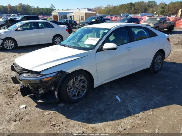 KMHLM4DG0RU706290 2024 HYUNDAI ELANTRA - Image 2