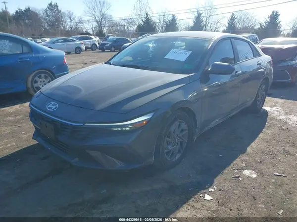 KMHLM4DG0RU712106 2024 HYUNDAI ELANTRA - Image 2