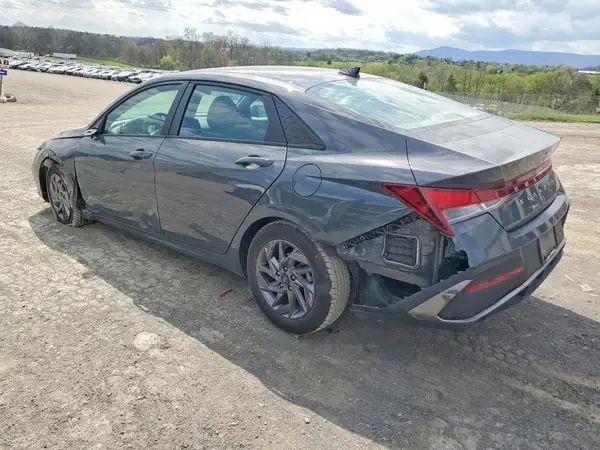 KMHLM4DG0RU712204 2024 HYUNDAI ELANTRA - Image 2