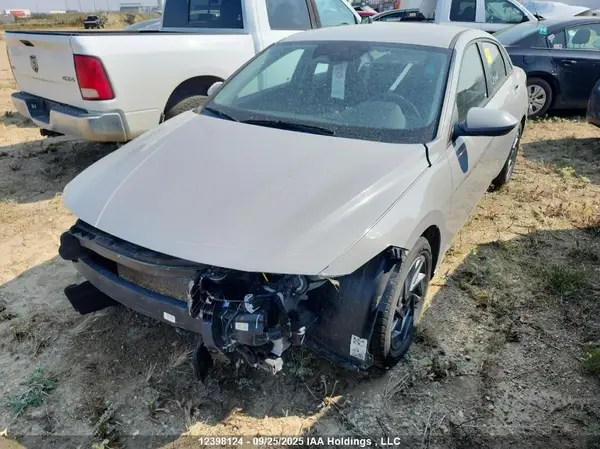 KMHLM4DG0RU716947 2024 HYUNDAI ELANTRA - Image 2