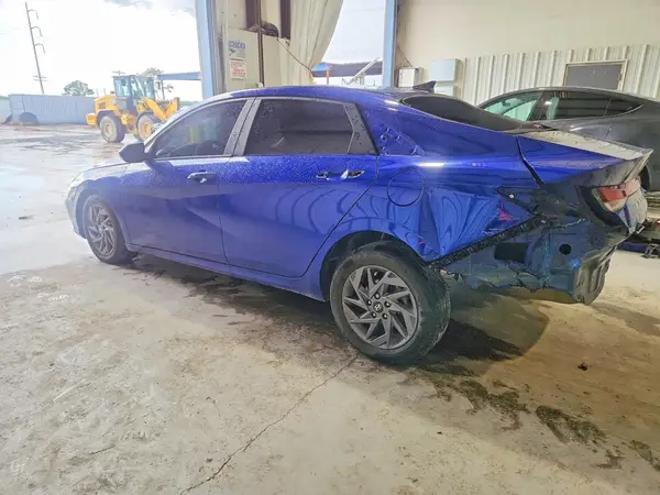 KMHLM4DG0RU718410 2024 HYUNDAI ELANTRA - Image 2