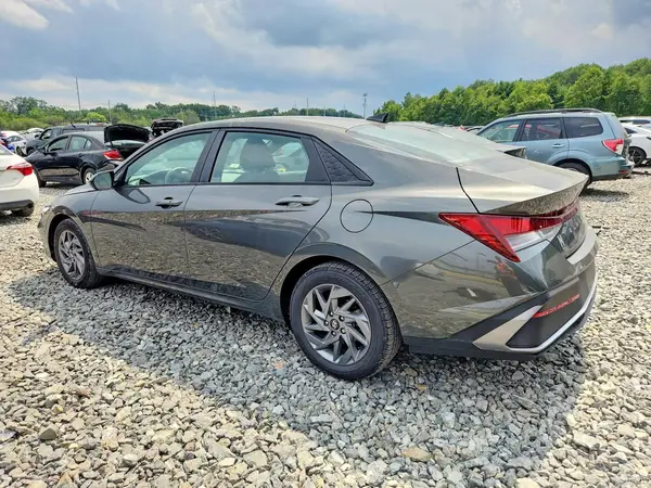 KMHLM4DG0RU720092 2024 HYUNDAI ELANTRA - Image 2