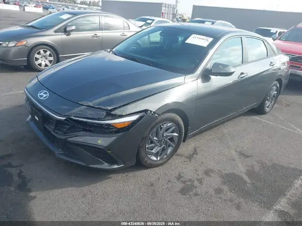 KMHLM4DG0RU722926 2024 HYUNDAI ELANTRA - Image 2