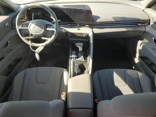 KMHLM4DG0RU735157 2024 HYUNDAI ELANTRA - Image 8