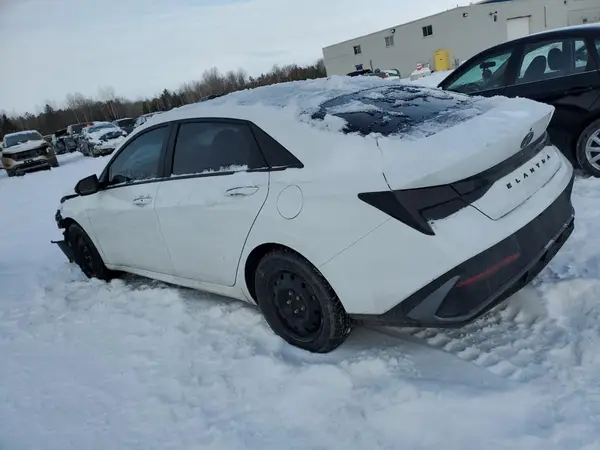 KMHLM4DG0RU736051 2024 HYUNDAI ELANTRA - Image 2