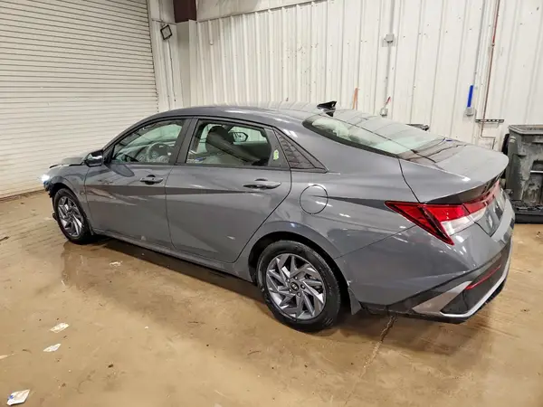 KMHLM4DG0RU736552 2024 HYUNDAI ELANTRA - Image 2