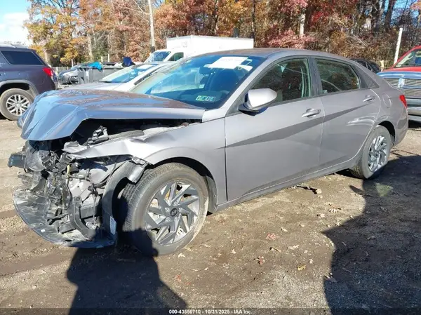 KMHLM4DG0RU747826 2024 HYUNDAI ELANTRA - Image 2