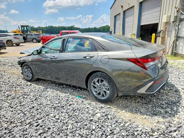 KMHLM4DG0RU759040 2024 HYUNDAI ELANTRA - Image 2