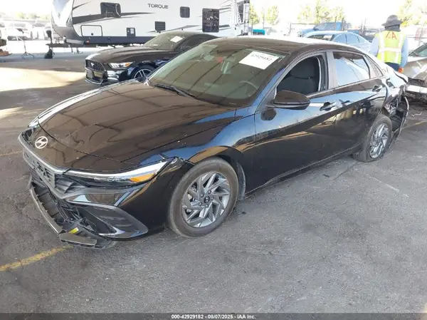 KMHLM4DG0RU759331 2024 HYUNDAI ELANTRA - Image 2