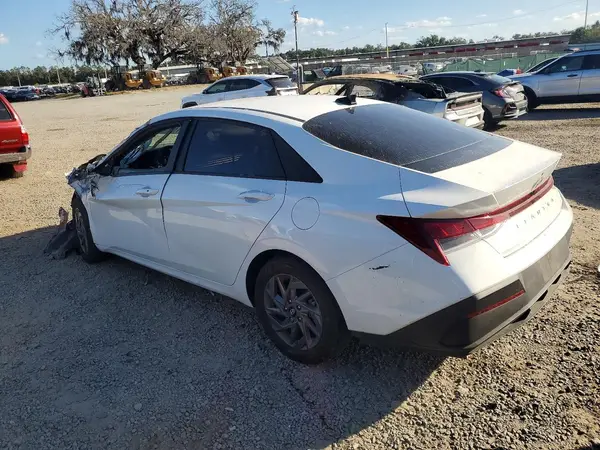 KMHLM4DG0RU764917 2024 HYUNDAI ELANTRA - Image 2