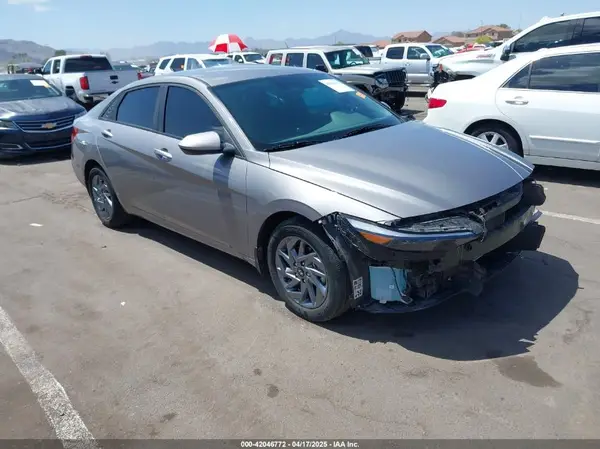 KMHLM4DG0RU775707 2024 HYUNDAI ELANTRA - Image 1