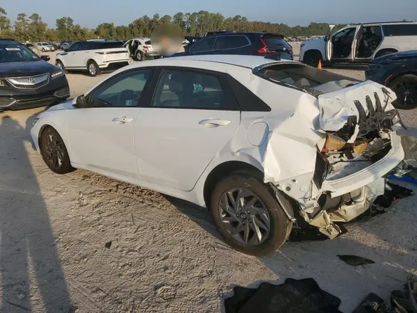 KMHLM4DG0RU793396 2024 HYUNDAI ELANTRA - Image 2