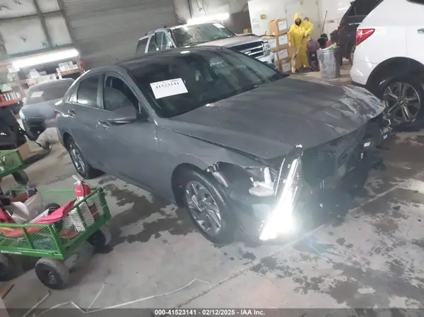 KMHLM4DG0RU800279 2024 HYUNDAI ELANTRA - Image 1