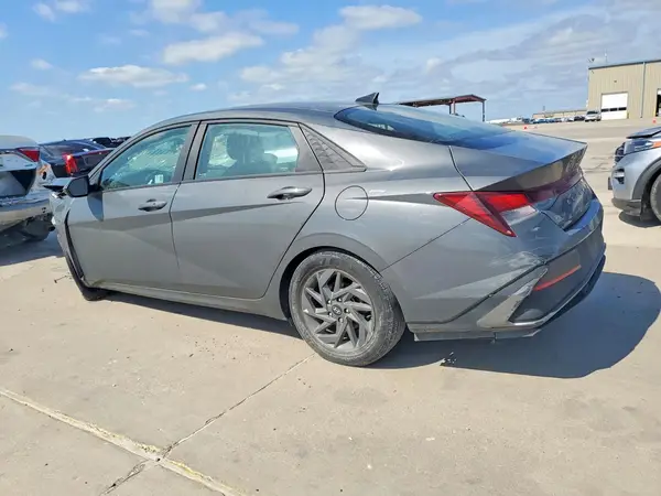 KMHLM4DG0RU802226 2024 HYUNDAI ELANTRA - Image 2
