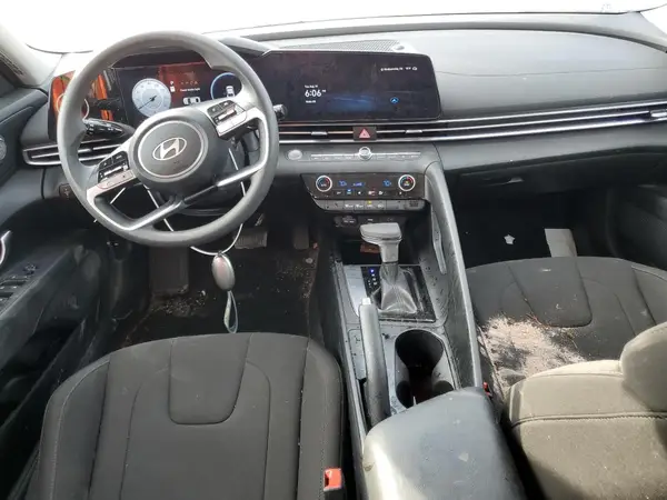 KMHLM4DG0RU809175 2024 HYUNDAI ELANTRA - Image 8