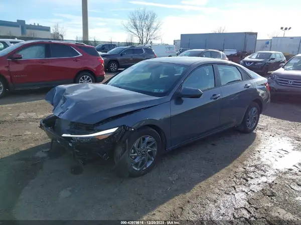 KMHLM4DG0RU809774 2024 HYUNDAI ELANTRA - Image 2