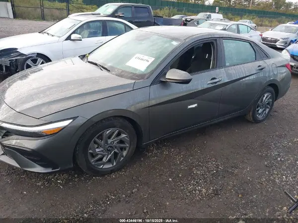 KMHLM4DG0RU812898 2024 HYUNDAI ELANTRA - Image 2