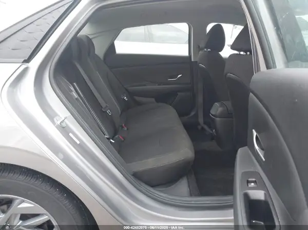 KMHLM4DG0RU815588 2024 HYUNDAI ELANTRA - Image 8