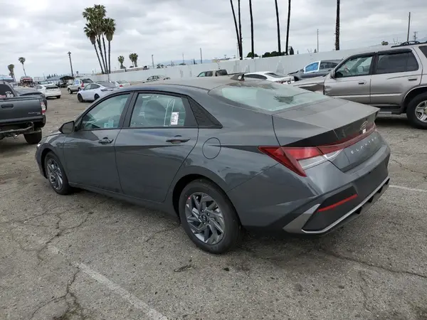 KMHLM4DG0RU840572 2024 HYUNDAI ELANTRA - Image 2