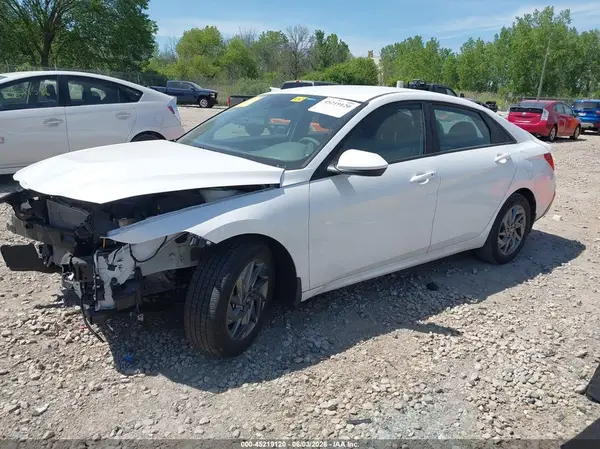KMHLM4DG0RU841799 2024 HYUNDAI ELANTRA - Image 2
