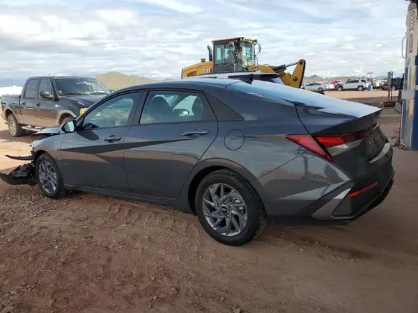 KMHLM4DG0RU841902 2024 HYUNDAI ELANTRA - Image 2