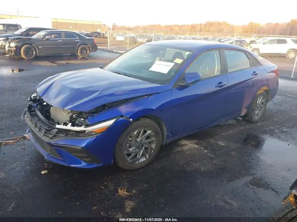 KMHLM4DG0RU843875 2024 HYUNDAI ELANTRA - Image 2
