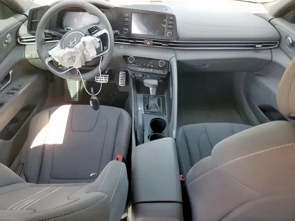 KMHLM4DG0SU009918 2025 HYUNDAI ELANTRA - Image 8