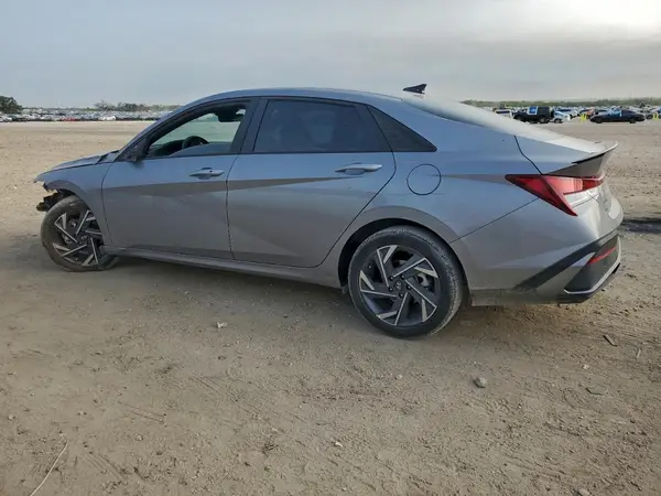 KMHLM4DG0SU046824 2025 HYUNDAI ELANTRA - Image 2